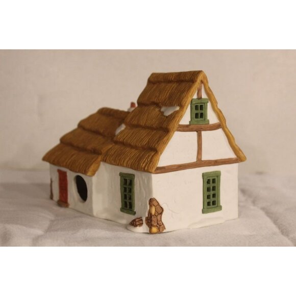 Dept 56 Dickens Village - The Cottage of Bob Cratchit and Tiny Tim - Picture 4 of 5